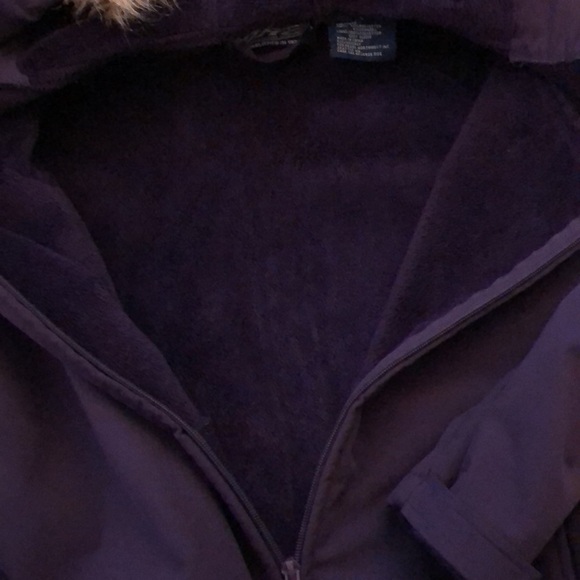 DHG Dutch Harbor Gear Authentic size Large jacket - purple, fury inside lining - Picture 4 of 9